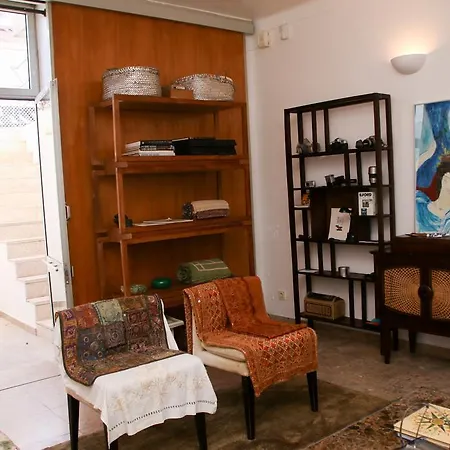 The Olive Tree House Апартаменти Лісабон